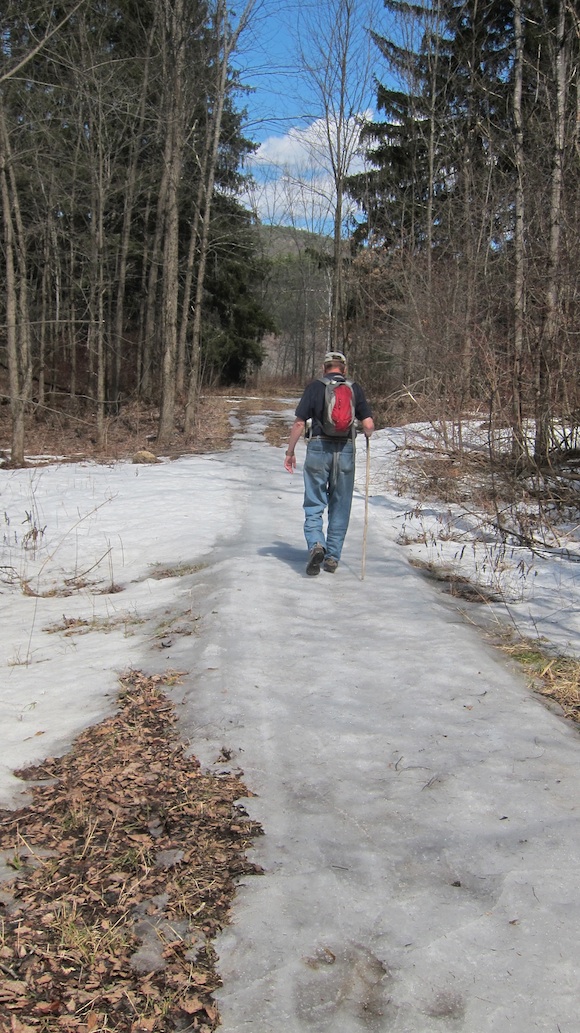 Here's Jim, W1PID, walking on some hard pack snow that's soon to be on its way back to the Atlantic Ocean via the Pemigewasset River. Photo credit: Tim Carter - W3ATB