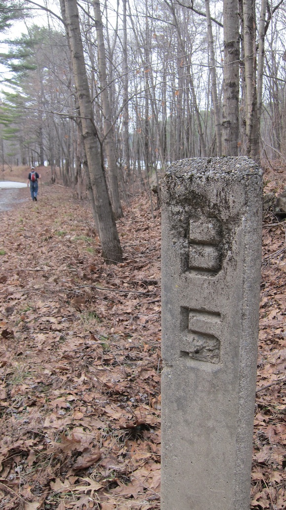 Here's the concrete signpost. Walk to the other side and you'd see "F 8". Photo credit: Tim Carter - W3ATB